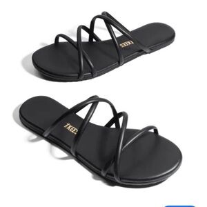 Tkees Sloan Women's Black leather flat Strappy Sandals size 9